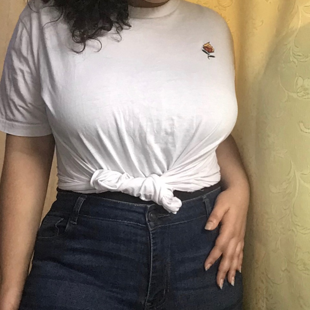 White T-shirt with Rose